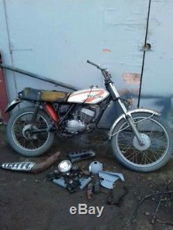 Barn find Suzuki ts 125 Motorcycle