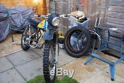 Suzuki TS185ER rolling chassis and lots of parts. Job lot of spares