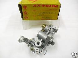 Suzuki TS250 Oil Pump Assy 1977 NOS TS250B OIL PUMP 16100-30510 TS 250