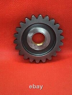 TS250 TM250 RL250 New Genuine SUZUKI Kick Starter 22T Idle Gear 26260-30001