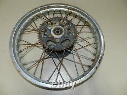 1980 Suzuki Ts 125 Ts125 Roue Arrière Hub Rim Portes 18 Oem (ds 100)