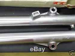 Suzuki Sp125 Sp200 Df200 Dr200 Dr125 Ts125 Tube Extérieur Fourche L & R Nos 51131-01a01